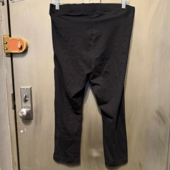 Cropped high waisted Black Cotton leggings - Picture 12 of 16